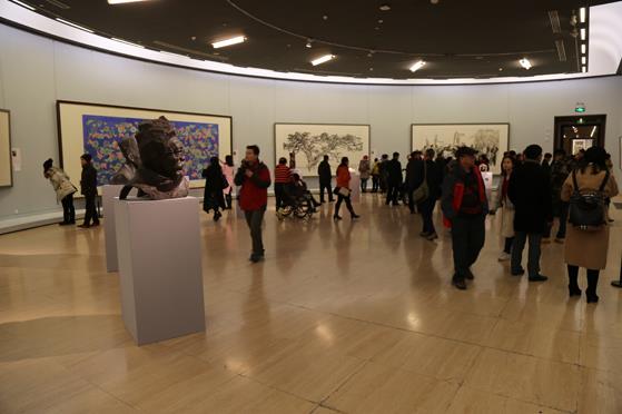 д���й�2015�й����һ�Ժ��Ʒ��չ�ھ���Ļ