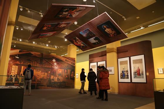 �й�ˮ�������о�չ�ھ�ʢ��Ļ