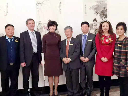 �������ڳ�ı��չ����׶���˹����������