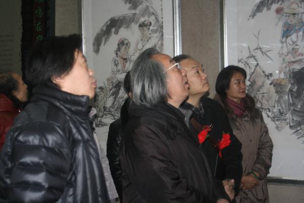 �����������Ժ�й�����Ʒչ���´��Űݻ�¡�ؾ���