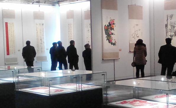 ɽ�����Ǿٰ��׽�ũ�������鷨��Ʒչ����ͼ��