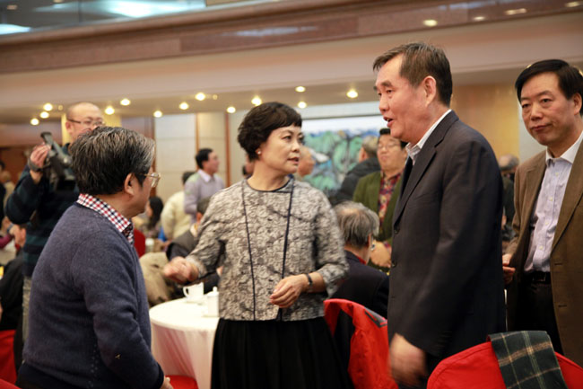 ����Э��ϯ�������й���Э�������ǮСܷ�����»�Ա��־ѧ