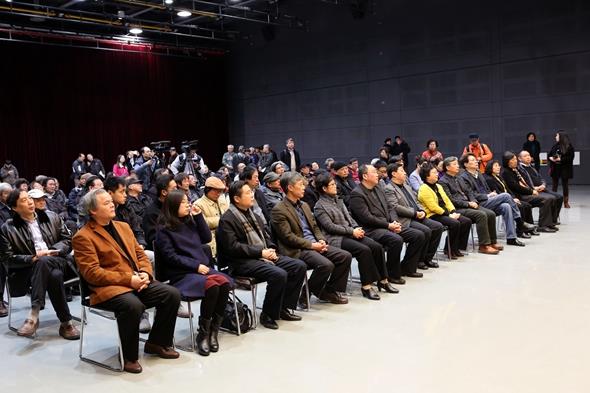 ��ʮ����ȫ����չ��ƷѲչ�Ϻ��л�������