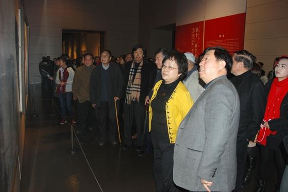 ��ʮ����ȫ����չ��ƷѲչ�Ϻ��л�������