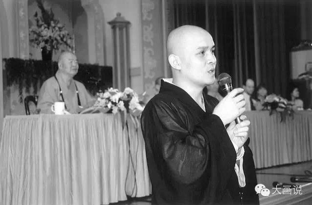 出家受戒时正逢中秋,我谈了感受:“希望今晚看不见月亮,因为怕想家。”那晚真应验了我的愿望,没有见到中秋月。