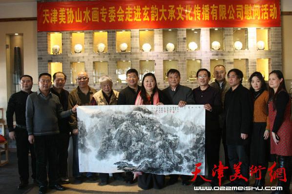 �����Эɽˮ��רί�ử��31���߽�������̬�ǿ�չ�黭����