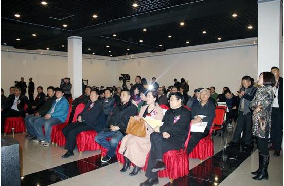 ������һ����黭ʮ��չ�����������ݿ�Ļ����ͼ��