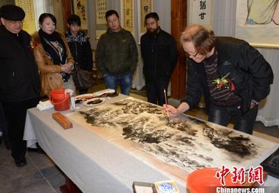 ��Ͽ�����黭�羫Ӣ�������ݾٰ��黭�ʻ�