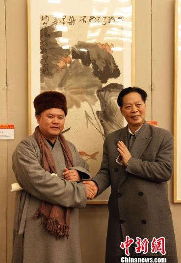 �й��黭����������Ʒ����չ�ھ���Ļ