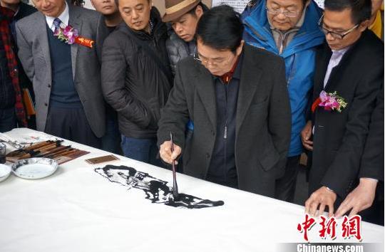 �Ƹ�ʤ�����콭�����߽����ֻ�չ