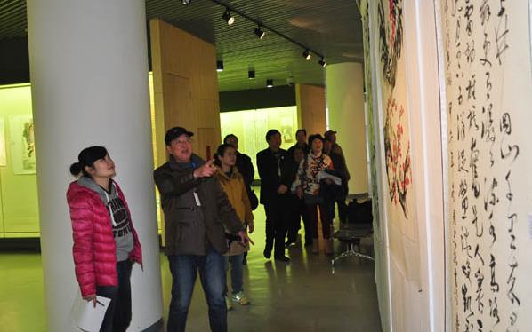 �й��黭����������չ��������������