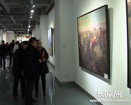 �й��κӱ����������Ҵ��а���Ʒչ��ɽ��Ļ