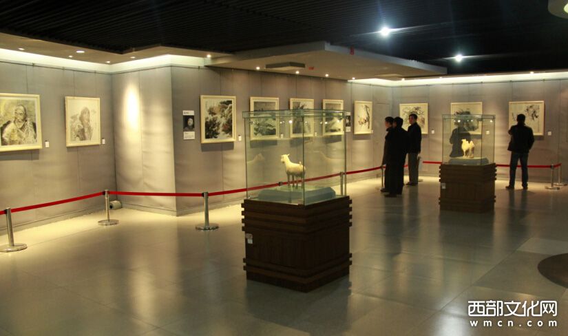 �����й���Ժ��������չ����¥��������Ļ