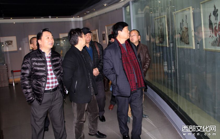 �����й���Ժ��������չ����¥��������Ļ