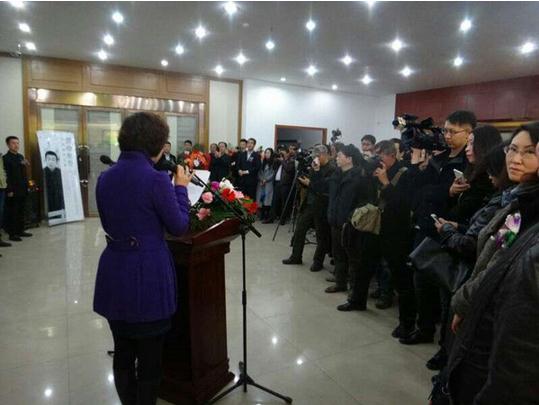 ��������������������Ʒչ�����ٱ�ի���ͺ��طֵ꿪Ļ