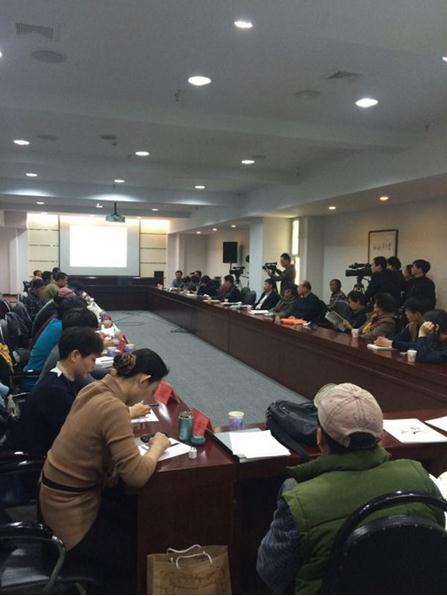 ��������������������Ʒչ�����ٱ�ի���ͺ��طֵ꿪Ļ