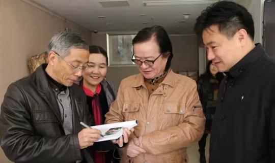 ���顪�����й�����Ʒ�߽��Ͼ�����չ