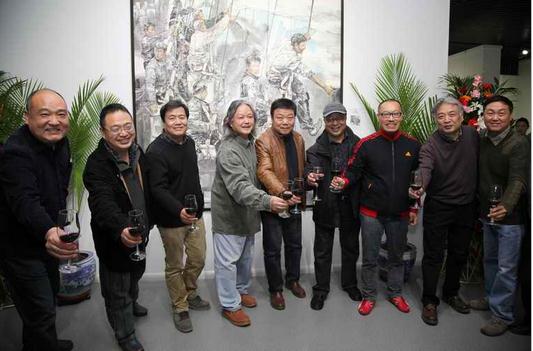 �����λ������������Ӿ�Ʒ�黭չ��֣�ݿ�չ