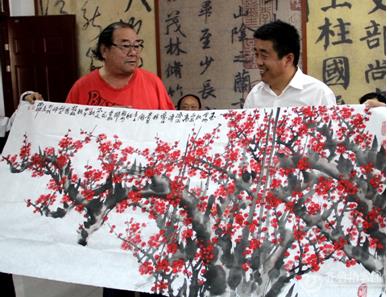 ��ѵ�������黭չ�����Ͼ���÷����