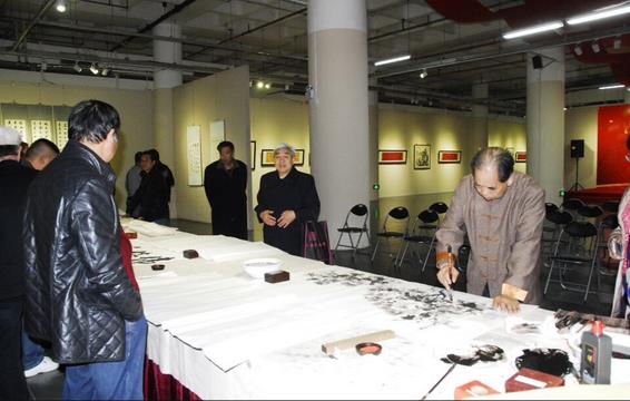 ��ī��Ե�黭������Ʒչ�ڱ������������ݾ���