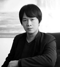 ����ֹ�����������黭��Ʒչ���ھ���Ļ