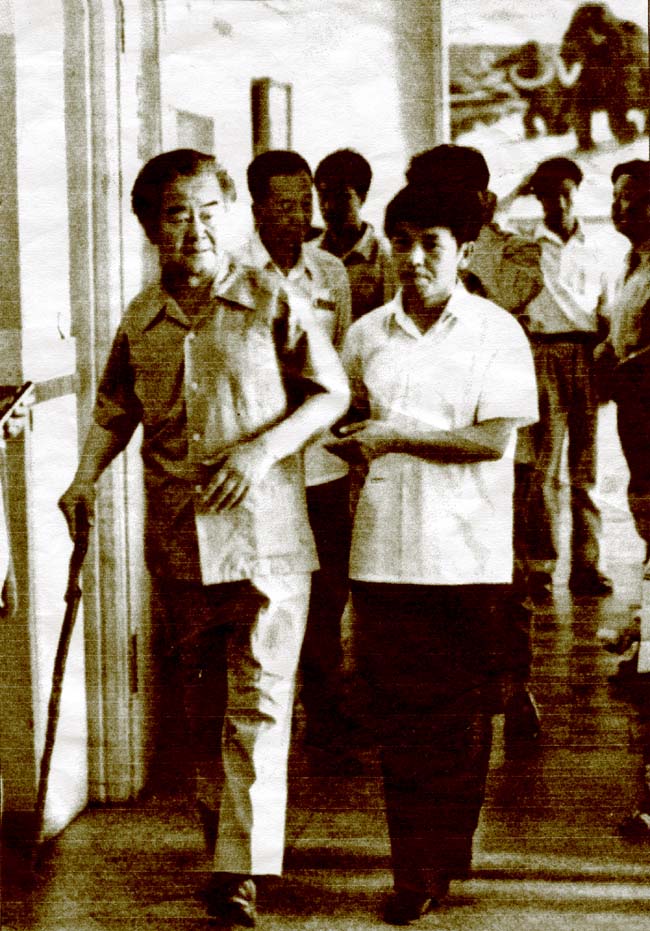 著名画家杨秀坤先生专著《在黄胄大师的教诲下》