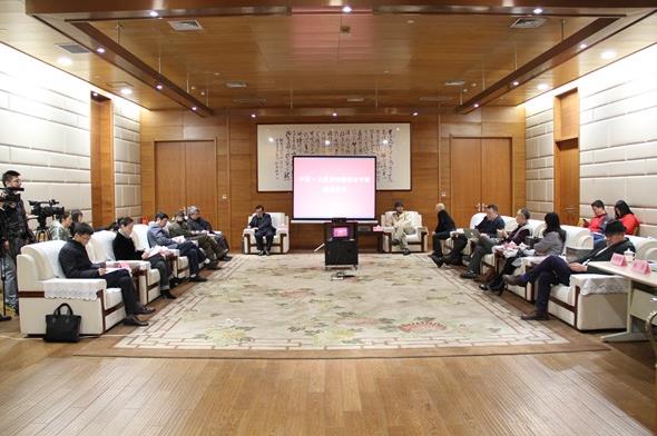 2015�й�.̫ԭ���ʵ���˫��չɽ��̫ԭ����