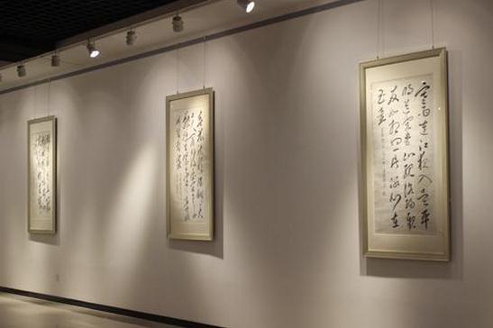 ����ʫ�����������չ�����������ݾ��У���ͼ��