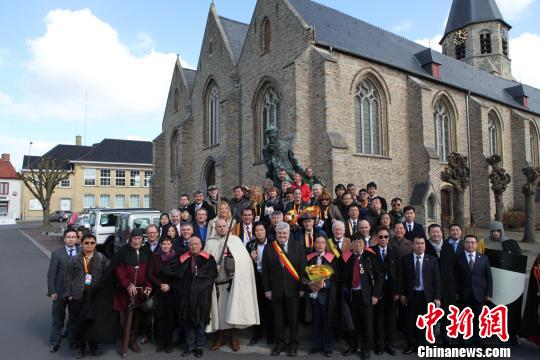 �����й��������ڱ���ʱ�ٻ񶫷�������ʿѫ��