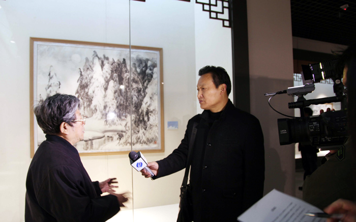 于志学接受合肥电视台采访