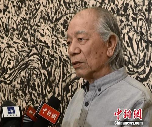 ����ɽ���ԡ����������չ���ڱ�����Ļ