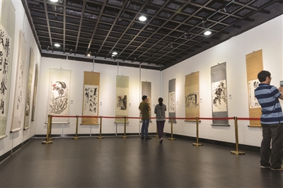 ���ϳд��������黭��Ʒչ�����Ͼ���ͼ��