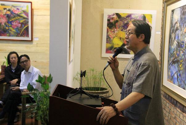 ���V���й���չ����ׯ���������ռ俪Ļ