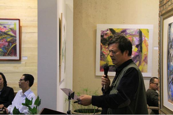 ���V���й���չ����ׯ���������ռ俪Ļ