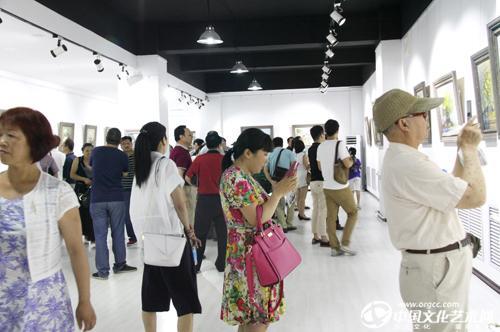 κ�����ͻ���Ʒչ�ڲ�����������Ļ