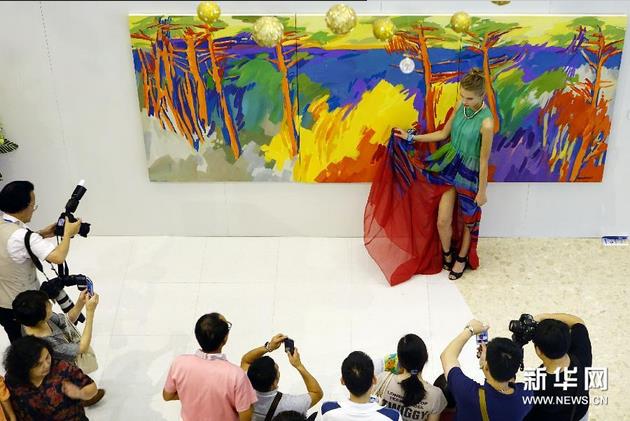 ����չ��40��������Ϸ�񡱵��ͻ���Ʒ