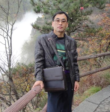 尹延元:行走在天地间的吟者