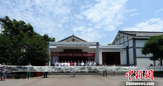 ���Ұ׳�Ȼ����37�ס���������ͼ������������