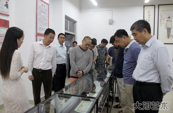 “走进华水 感受瑞鹏”河南省书画家笔会在华北水利水电大学举行