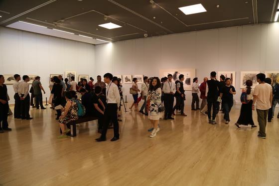 �ư���162���滭��Ʒ�����й�������