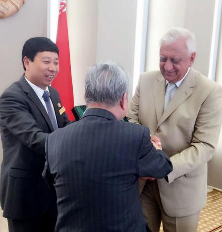 �׶���˹���͹�����鳤�Ӽ��й������Ҵ�����