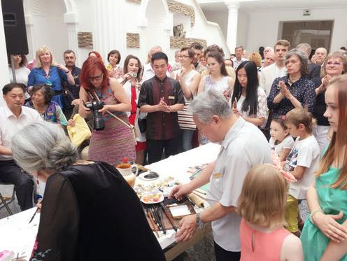 �й��黭����չ�ڰ׶���˹�׶�¡�ؾ���