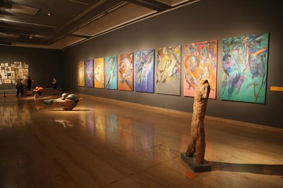 ��С����Ʒչ�����й�������