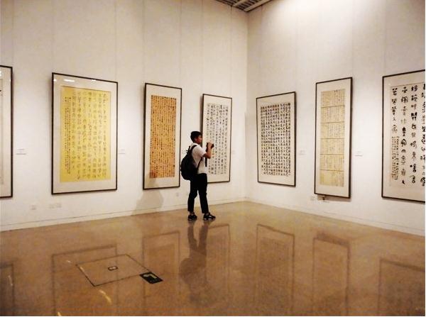 ��������̫���黭����չ�ڹ��Ҳ���ݿ�Ļ