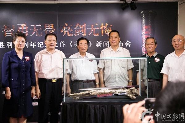 六位将军共同为龙泉《亮剑》揭幕 迎接抗战胜利70周年