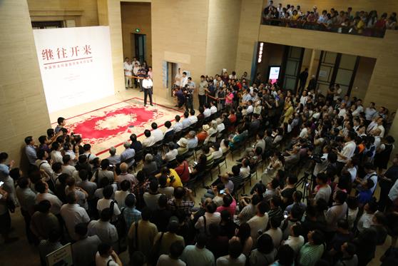 �����������й�����ͬ����Ա������Ʒչ�ھ���Ļ