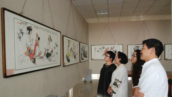 �����������������黭��Ʒչ���ڱ����Ӿ���