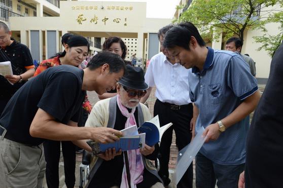 ����ï�����ݵ���߾���ǩԼ��ʽ������������