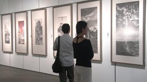 ������˺͡���������������չ�������Ļ