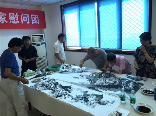 �����ϱ��黭Ժ��֯������ο���Ĵ�Ů���ؾ���